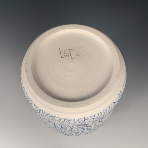 Crack-Textured Vase - Image 5