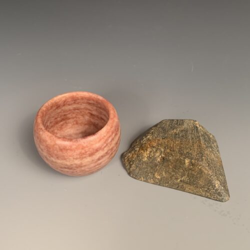 Raspberry Alabaster Bowl on Base - Image 3