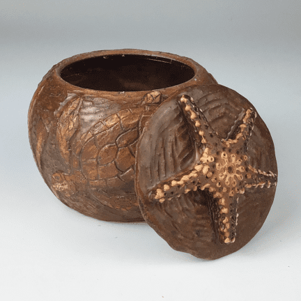 Alternative view of Sea Turtle Jar