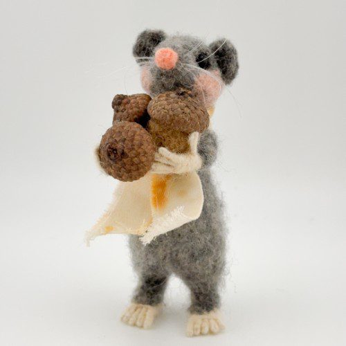 Needle Felted Mouse with Acorns