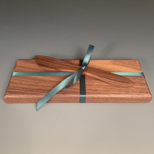 Alternative view of Walnut Board with Spreader