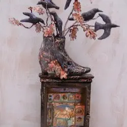 Gibson-Camille-B-crows-shadow-shoe-box