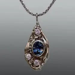 Kennedy-Kristin-necklace-blue stone