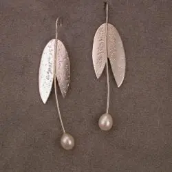 Sorensen-Linda-Lilypad-Ears-Long