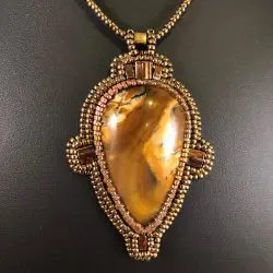 Zielinski-Kimberly-4-gold-necklace