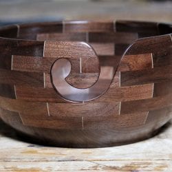 Dupuis-Claude-segmented-yarn-bowl